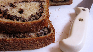 Exhibit A: Chocolate babka. (Photo via Creative Commons/Wikimedia)
