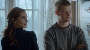 Julia Roberts and Lucas Hedges play a ferociously protective mother and her drug-addicted son. (Photo courtesy of LD Ent./Roadside Attractions.)