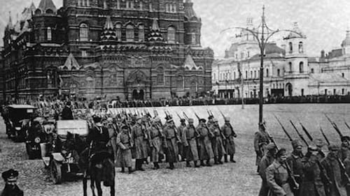 Bolshevik forces march on Red Square, 1917. (Photo via Creative Commons/Wikimedia)