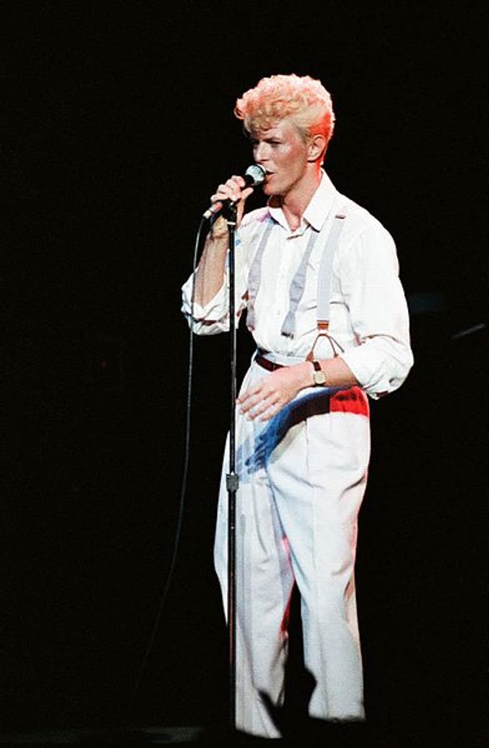 David Bowie, the Serious Moonlight Tour, c. 1983. Photo by Jeffchat1 via Creative Commons.