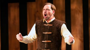 Jeffrey Coon's King Arthur finds a king past his prime. (Photo by Bill D'Agostino.)