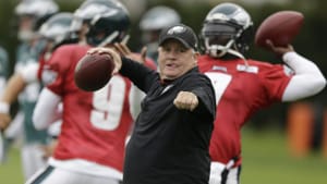 Eagles coach Chip Kelly throws a pass.