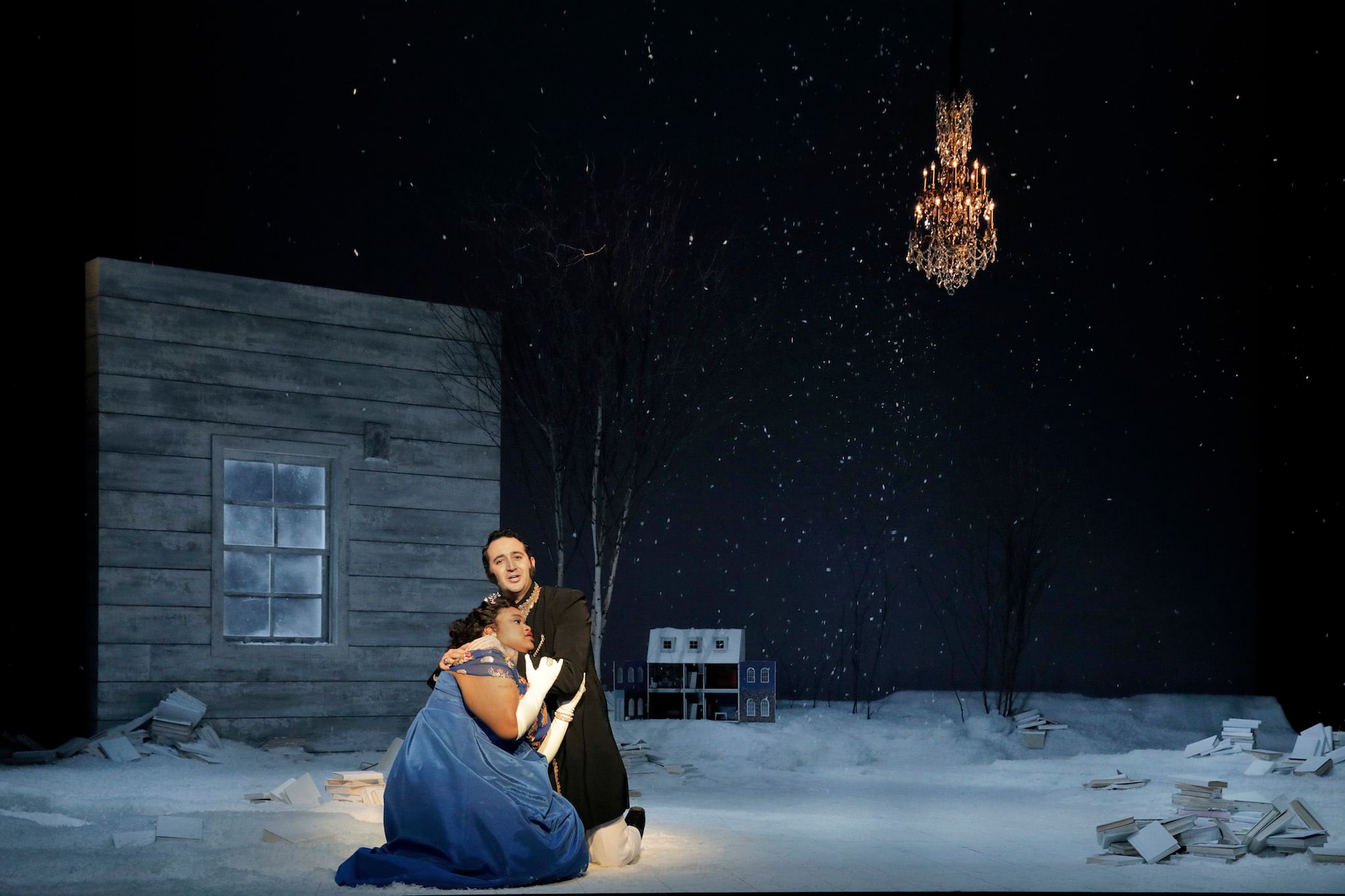 Tiffany Townsend's Tatyana and Doğukan Kuran's Onegin catch a chill. (Photo by Cory Weaver.)