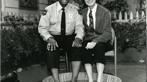 Clemmons and Rogers shared a groundbreaking onscreen foot soak during the civil rights era. (Photo via Creative Commons/Wikimedia.)