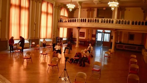 An eerie emptiness before the concert, as an audience smaller than 25 gathered. (Photo by Margaret Darby.)