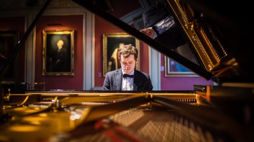 A pianist to watch out for: Benjamin Grosvenor. (Photo by Patrick Allen for Opera Omnia.)
