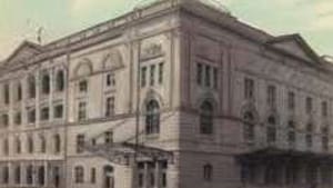 Hammerstein's opera house laid an egg, but so what?