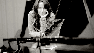 Pianist Hélène Grimaud's insightful playing brought new life to an old staple. (Photo by Matt Hennek/Deutsche Grammophon.)