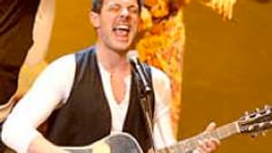 Steve Kazee in 'Once': Wake me when the story starts.