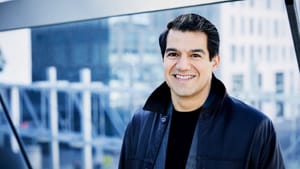 Guest conductor Miguel Harth-Bedoya ran a thrilling Latin American program. (Photo by Michal Novak.)