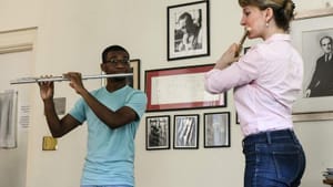 Curtis alum Mimi Stillman and a current Young Artist Summer Program student practice. (Photo courtesy of Curtis Institute.)