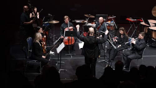 Evoking popular music of 1930s Mexico: Silvestre Revueltas’s ‘Ocho por Radio.’ (Photo by Zamani Feelings.)