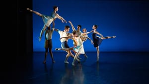 The beauty of synchrony: the ensemble of Meredith Rainey’s ‘Spillway.’ (Photo by Alexander Iziliaev.)