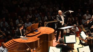 Yannick Nézet-Séguin leads Oquin's 'Resilience' with organ soloist Paul Jacobs. (Photo by Pete Checchia.)