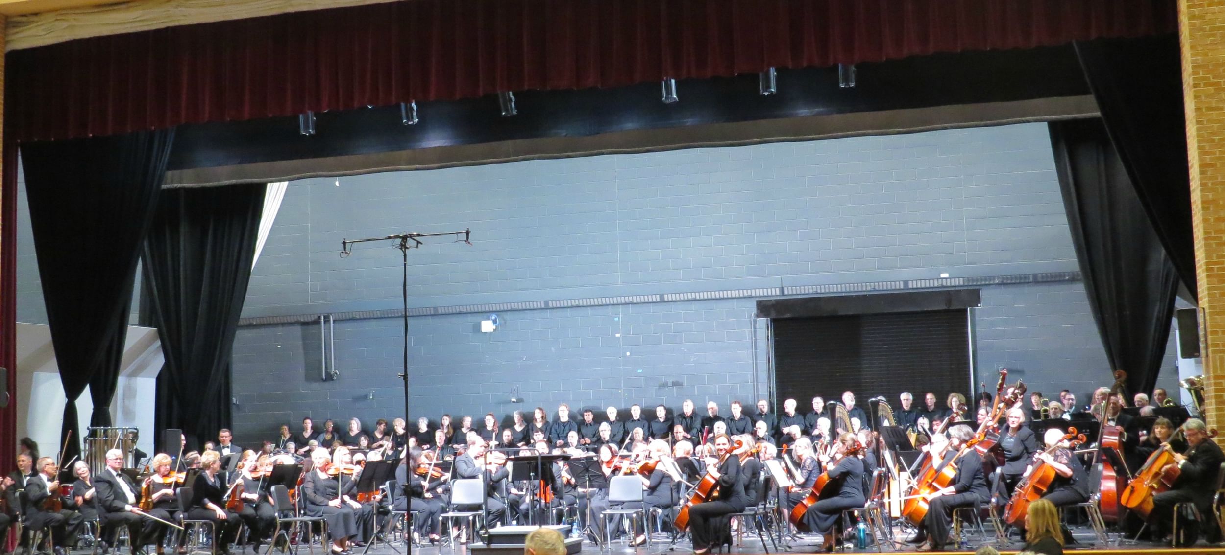 South Jersey’s largest volunteer orchestra offered professional-grade Mahler. (Photo by Linda Holt.)
