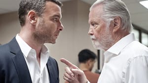 Liev Schreiber and Jon Voight: Like father, like son?