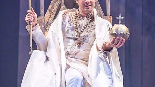 Coulson plays Richard II as a spoiled toddler. (Photo by Lee A. Butz.)