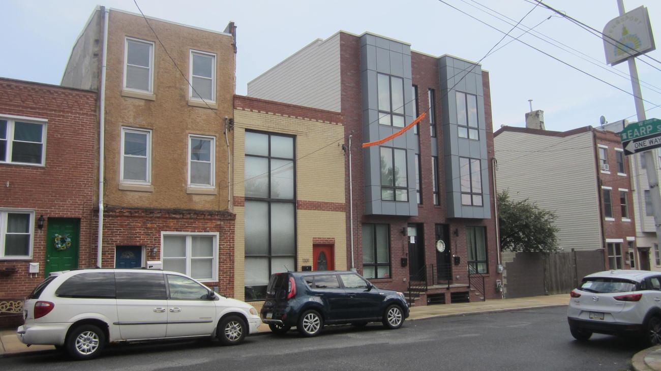 This block of Philadelphia rowhouses illustrates Meninato's description of architecture's perennial problem. (Photo by AJ Sabatini.)