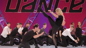 This is about more than the best dancers: choreographers Sasha Farber and Emma Slater with SYTYCD season 16 contestants. (Photo by Adam Rose, copyright 2019 Fox Media LLC.)