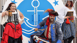 The Seven Deadly Seas set sail with (l to r): Kimberlie Cruse, Cubby Altobelli, Shoshanna Green. (Photo by Hope Corse)