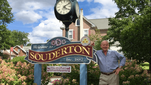 Even Souderton mayor John Reynolds gets trumped by one of Brathwaite's impressions. (Photo via Facebook.)