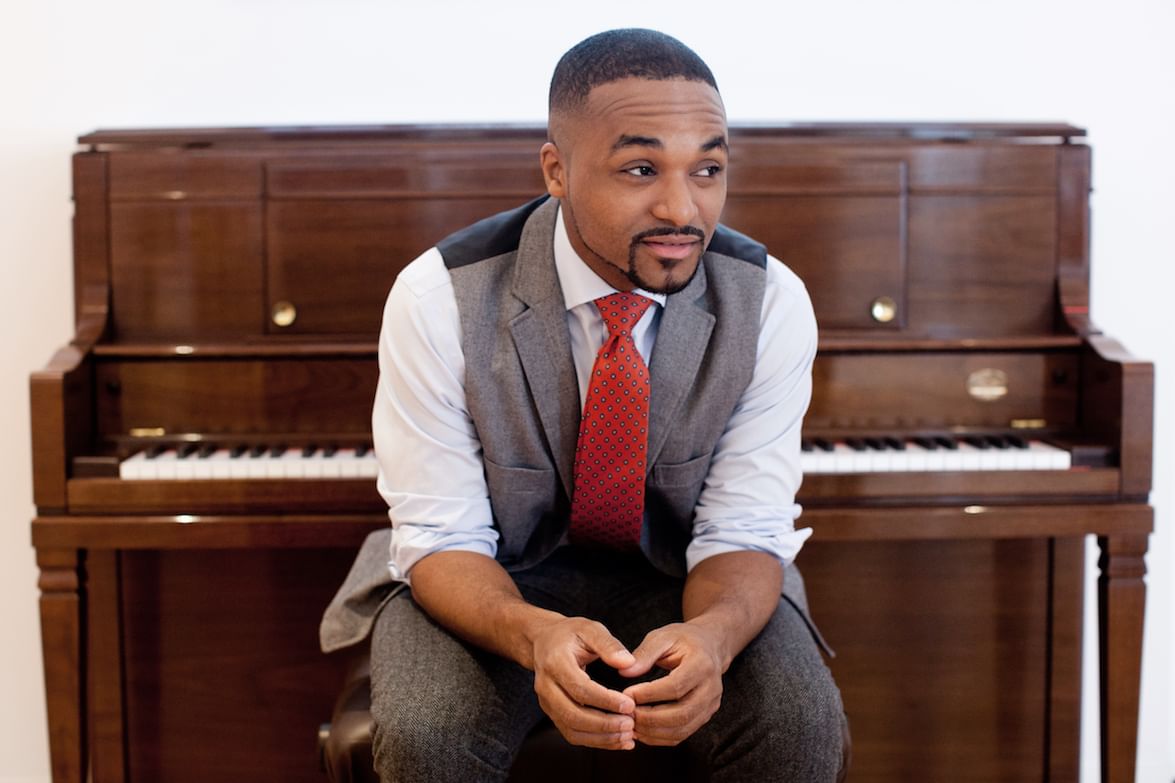 Don’t underestimate the new guard: pianist Sullivan Fortner. (Image courtesy of the artist.)