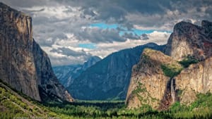 An otherworldly landscape. (Photo of Yosemite Valley from Tunnel View by B. Monginoux via Creative Commons/Landscape-Photo.net)