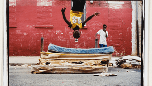 Philly-based photographer Zoe Strauss's 'South Philly (Mattress Flip Front)' (2001, negative; 2003, print). (Photo courtesy of the Philadelphia Museum of Art.)