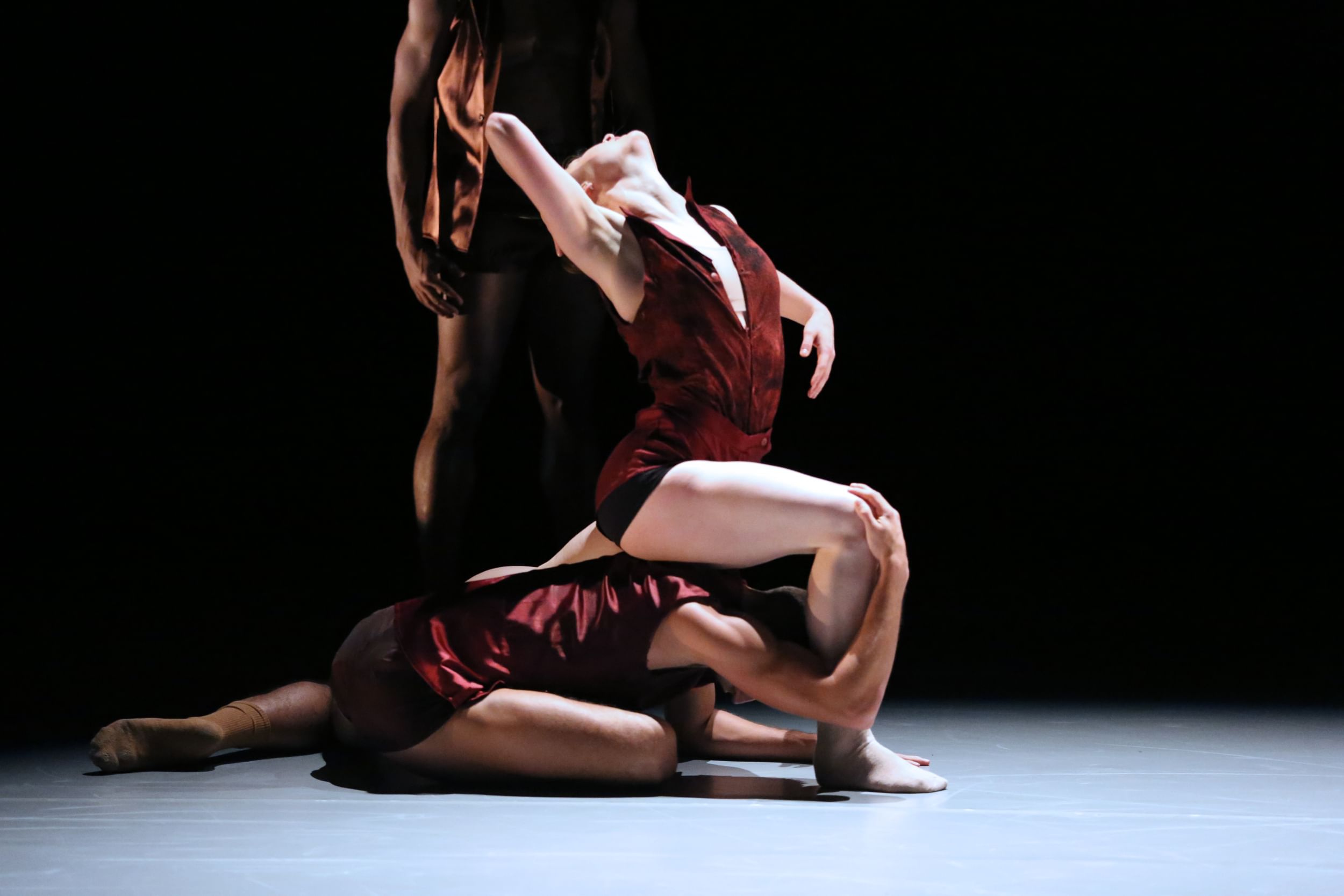 Urgency, agony, and confusion: Chloe Felesina and Richard Villaverde in Olivier Wevers's “Instantly Bound” (Photo by Bill Hebert)