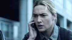 Winslet: Where's her surgical mask?