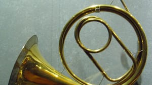 A 1797 natural horn in the Musée de la Musique, Paris. (Photo by BenP via Creative Commons/Wikimedia)