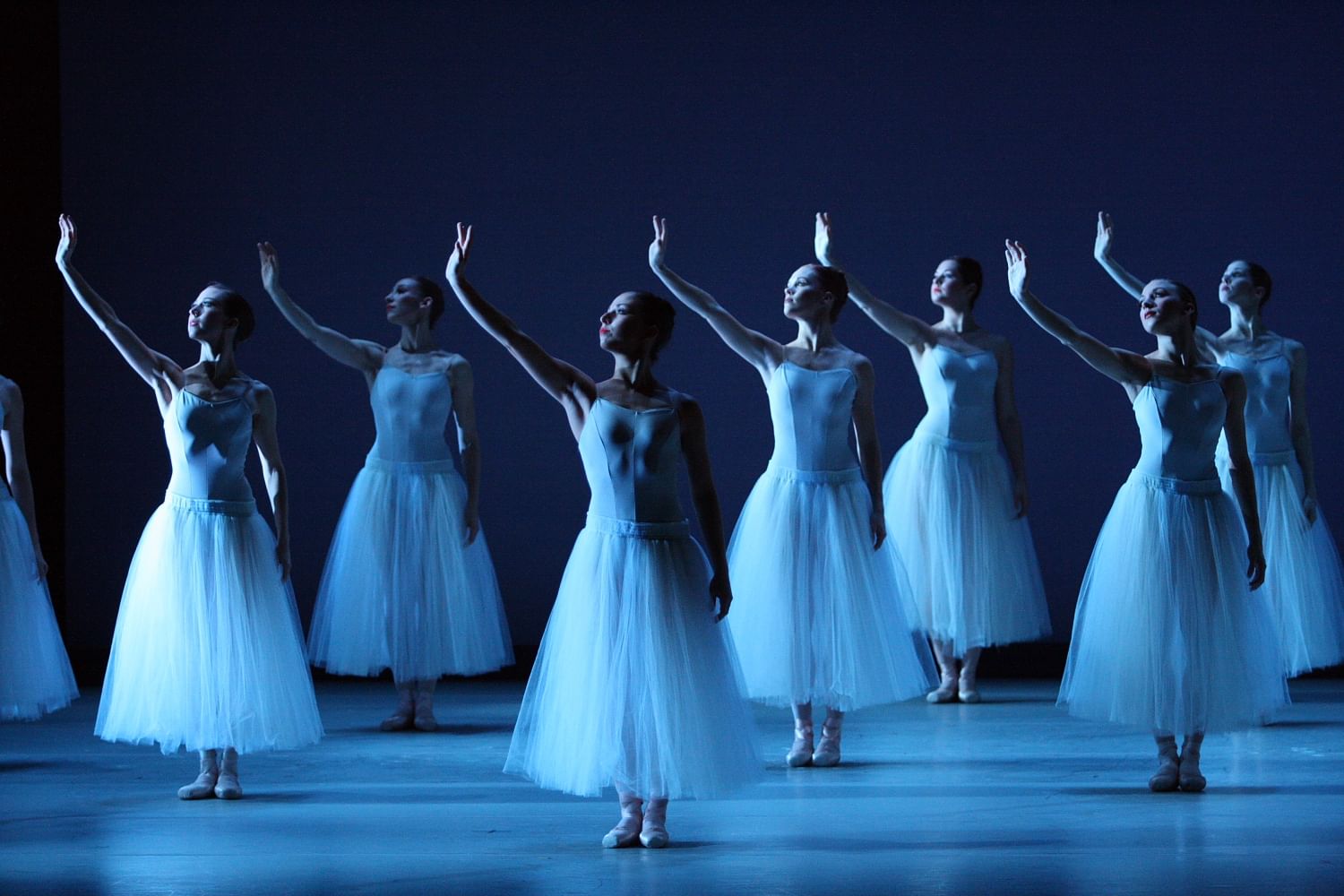 Artists of Pennsylvania Ballet in "Serenade," choreography by George Balanchine © The George Balanchine Trust Photo: Alexander Iziliaev