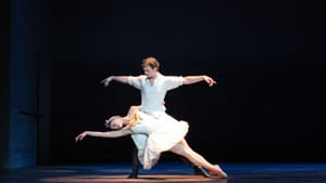 Pennsylvania Ballet Principal Dancers Lauren Fadeley and Zachary Hench in Christopher Wheeldon’s “Swan Lake” (Photo: Alexander Iziliaev)